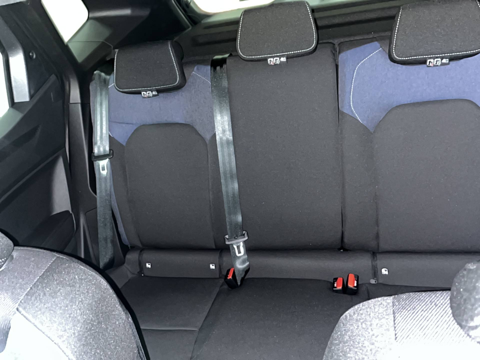 Vente en ligne Dacia Duster  Hybrid 140 au prix de 27 990 €