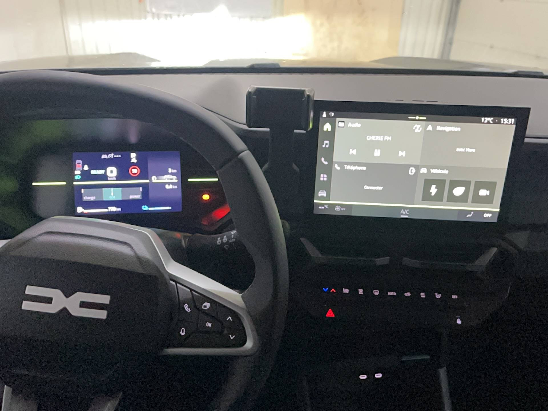 Vente en ligne Dacia Duster  Hybrid 140 au prix de 27 990 €