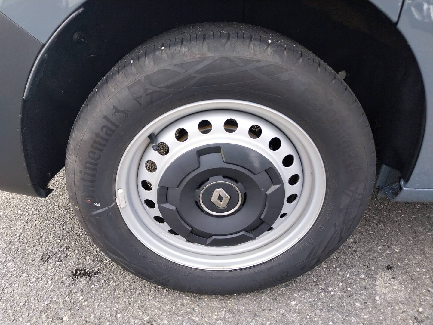 Vente en ligne Renault Kangoo Van  TCE 130 au prix de 19 490 €