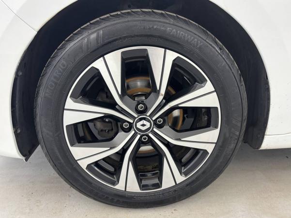 Vente en ligne Renault Clio 5 Clio TCe 90 - 21N au prix de 14 490 €