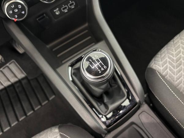 Vente en ligne Renault Clio 5 Clio TCe 90 - 21N au prix de 14 490 €