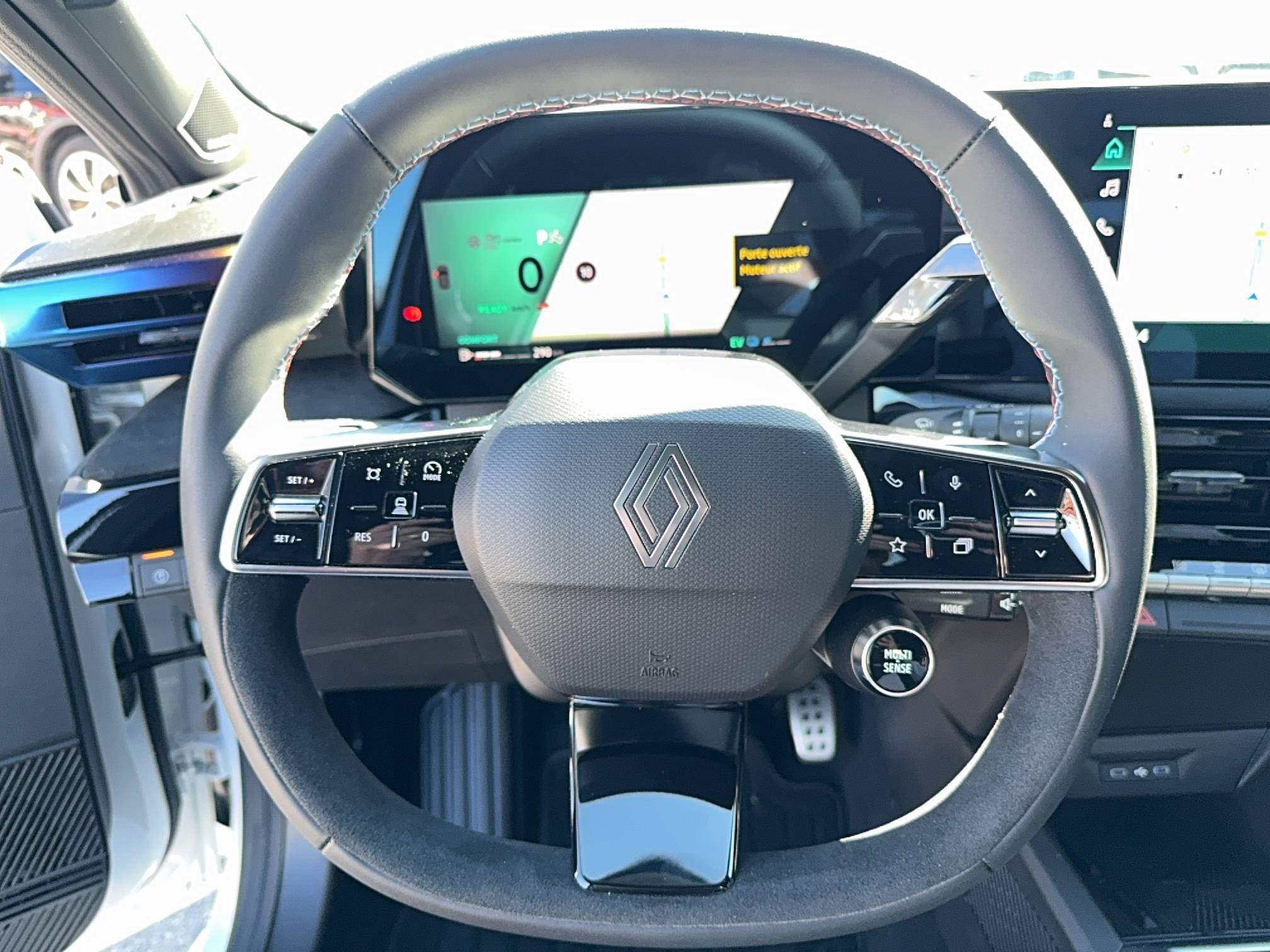 Vente en ligne Renault Clio 6 Clio E-Tech full hybrid 160 ch au prix de 30 800 €