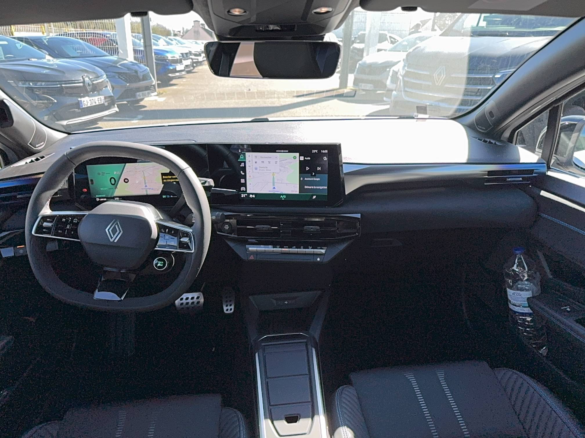 Vente en ligne Renault Clio 6 Clio E-Tech full hybrid 160 ch au prix de 30 800 €