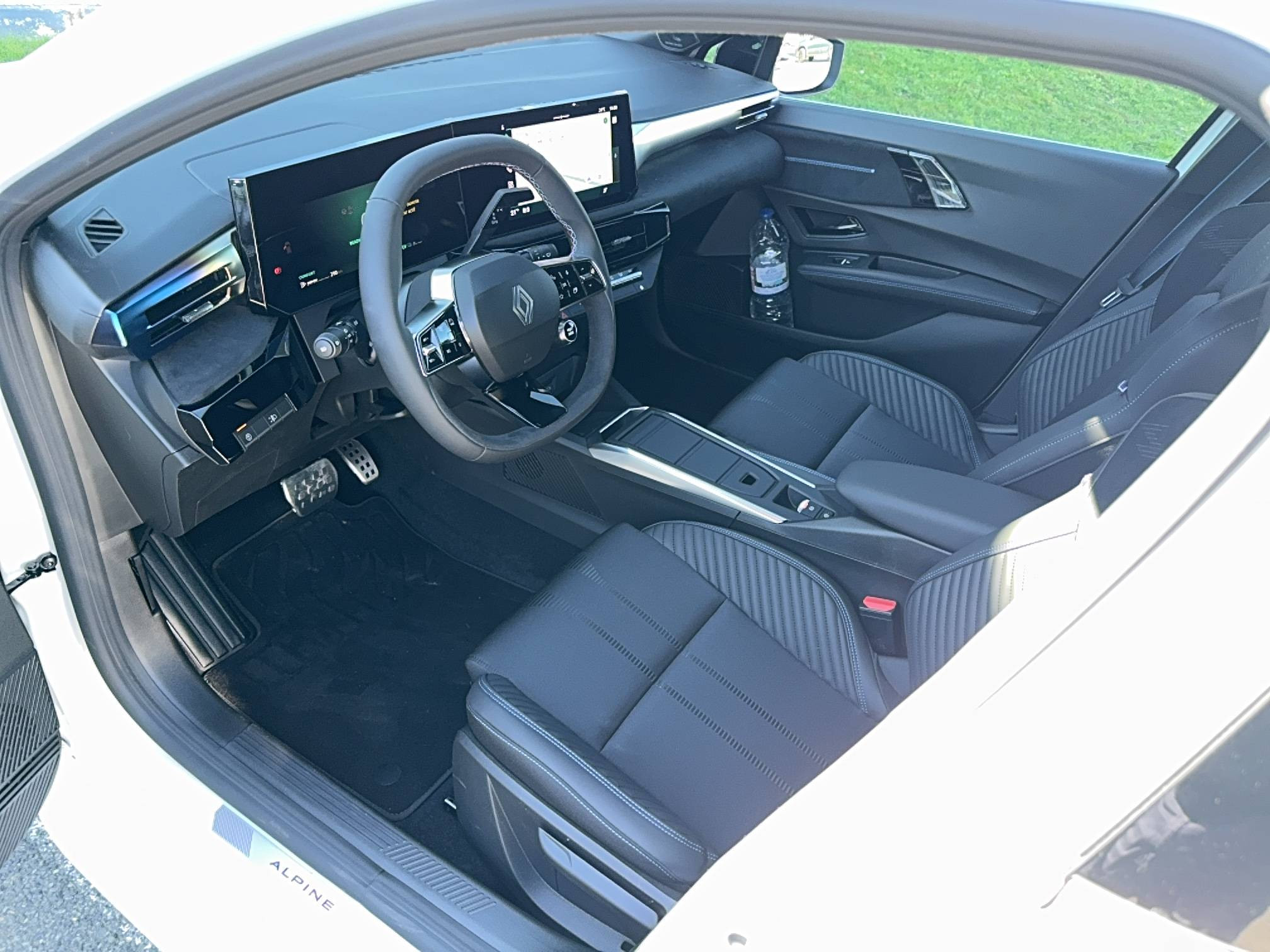 Vente en ligne Renault Clio 6 Clio E-Tech full hybrid 160 ch au prix de 30 800 €