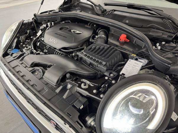 Vente en ligne Mini Clubman Clubman Cooper S 192 ch BVA8 au prix de 17 390 €