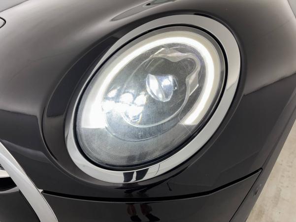 Vente en ligne Mini Clubman Clubman Cooper S 192 ch BVA8 au prix de 17 390 €