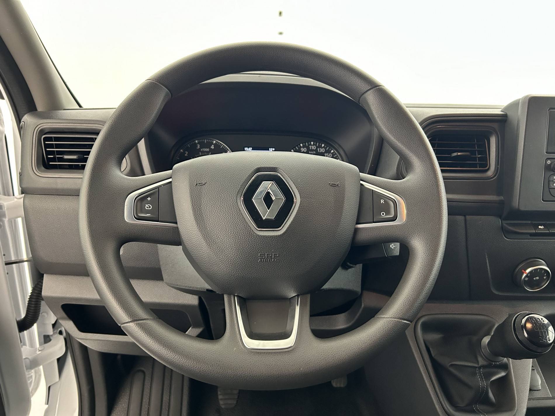 Vente en ligne Renault Master Fourgon MASTER FGN TRAC F3500 L2H2 BLUE DCI 135 au prix de 26 490 €