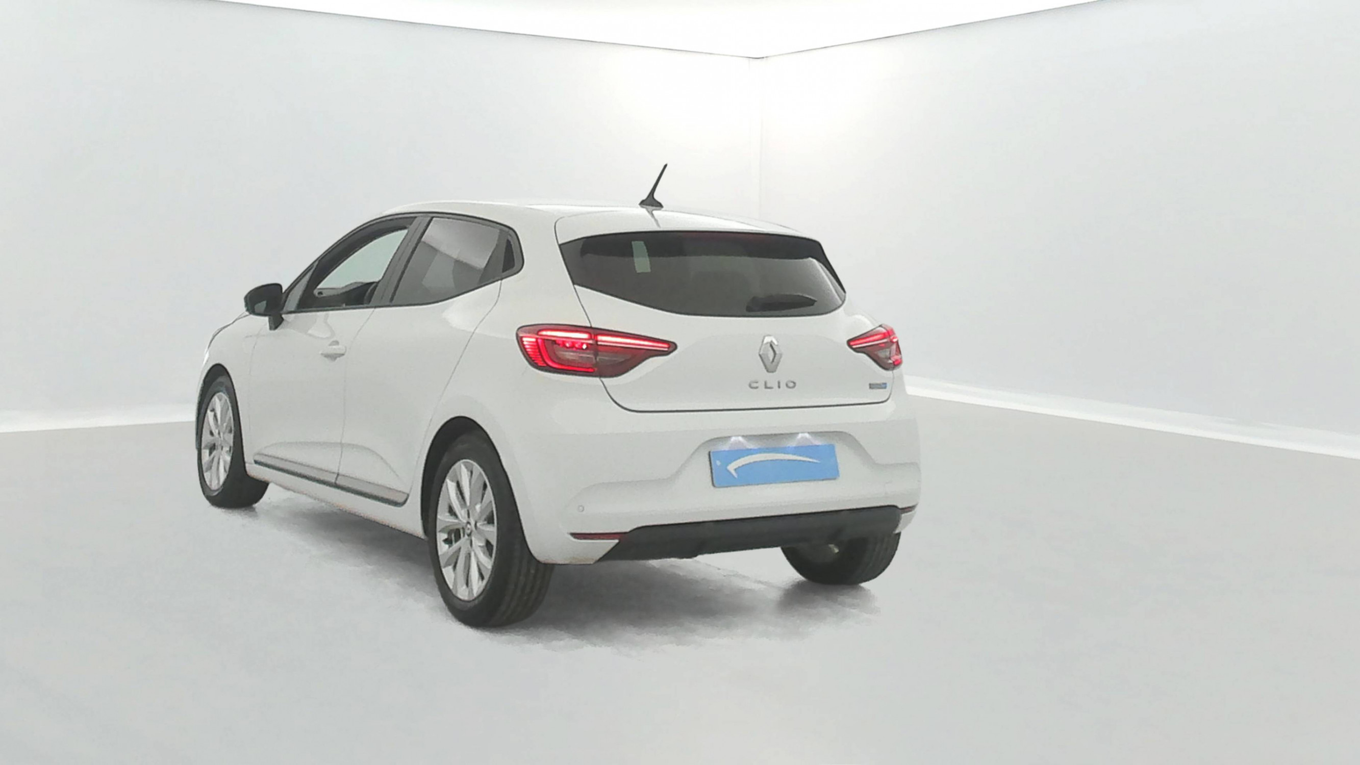 Vente en ligne Renault Clio 5 Clio E-Tech full hybrid 145 au prix de 16 390 €