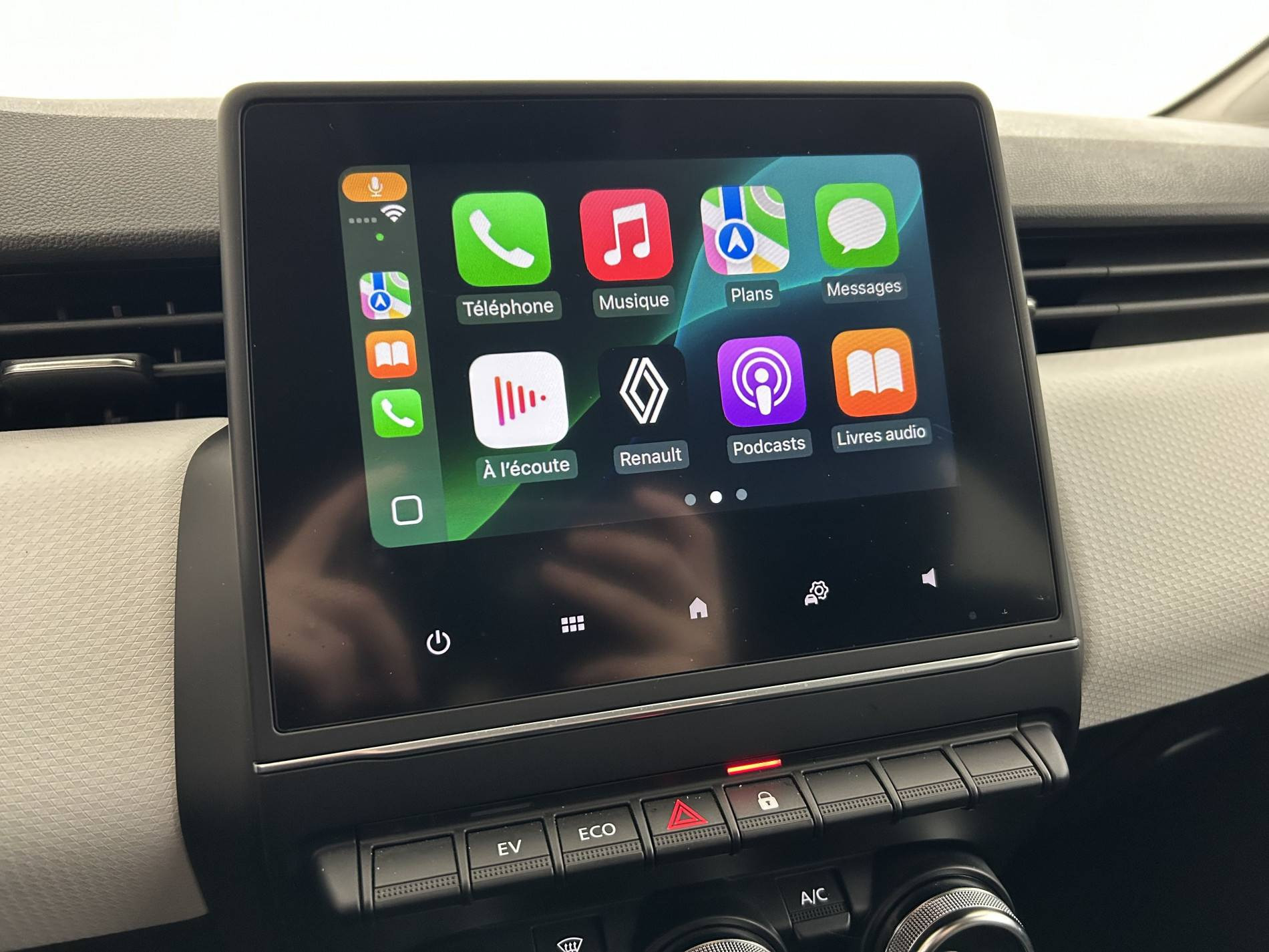 Vente en ligne Renault Clio 5 Clio E-Tech full hybrid 145 au prix de 16 390 €