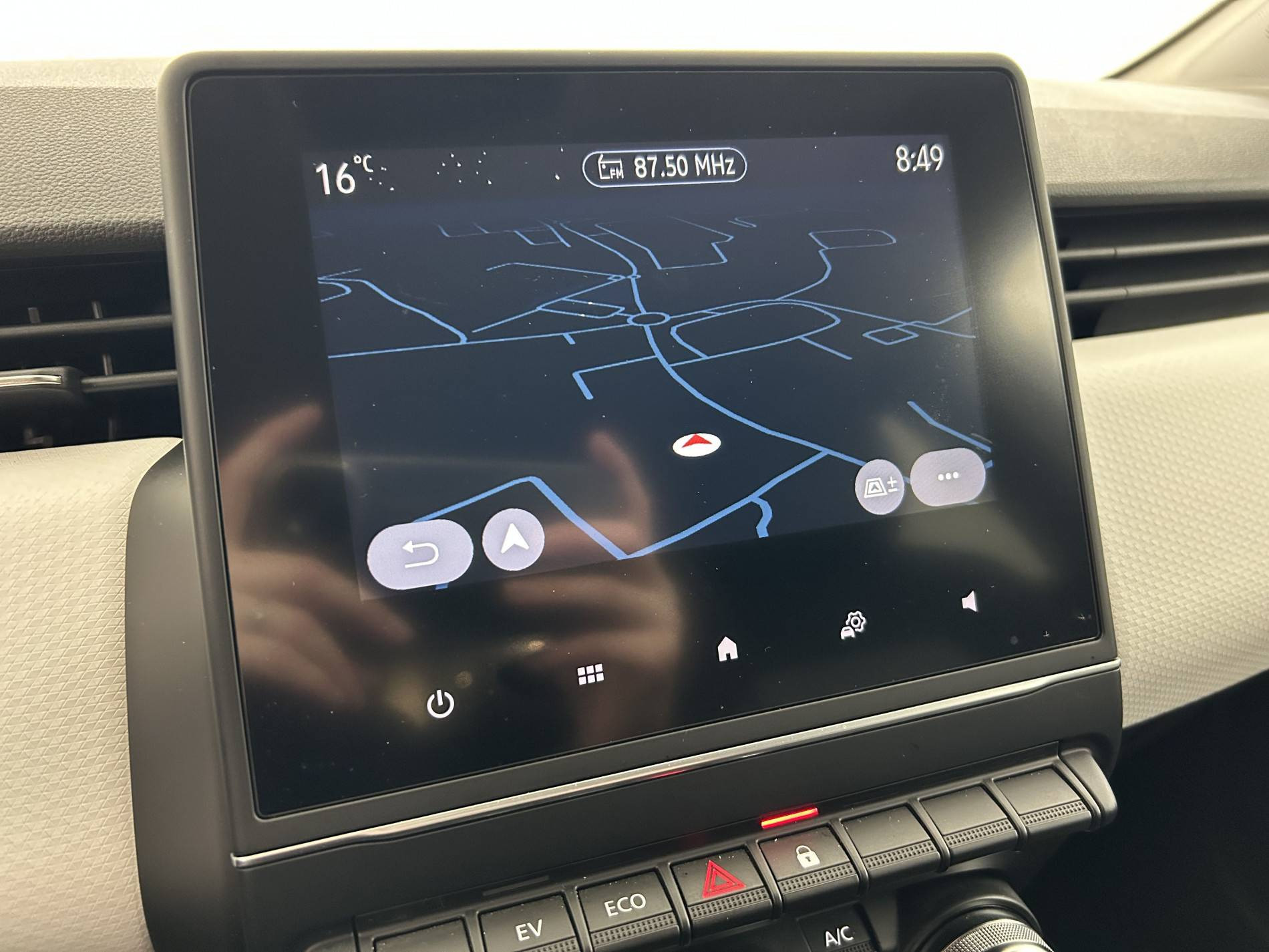 Vente en ligne Renault Clio 5 Clio E-Tech full hybrid 145 au prix de 16 390 €