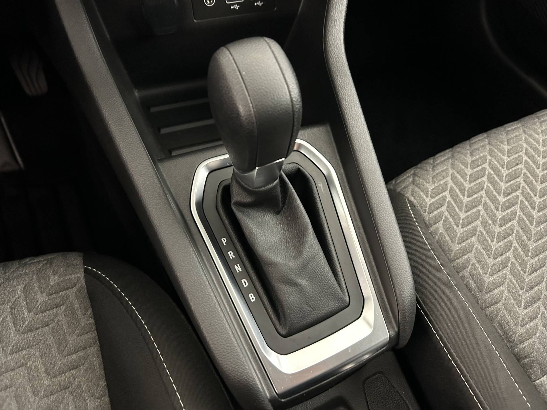 Vente en ligne Renault Clio 5 Clio E-Tech full hybrid 145 au prix de 16 390 €