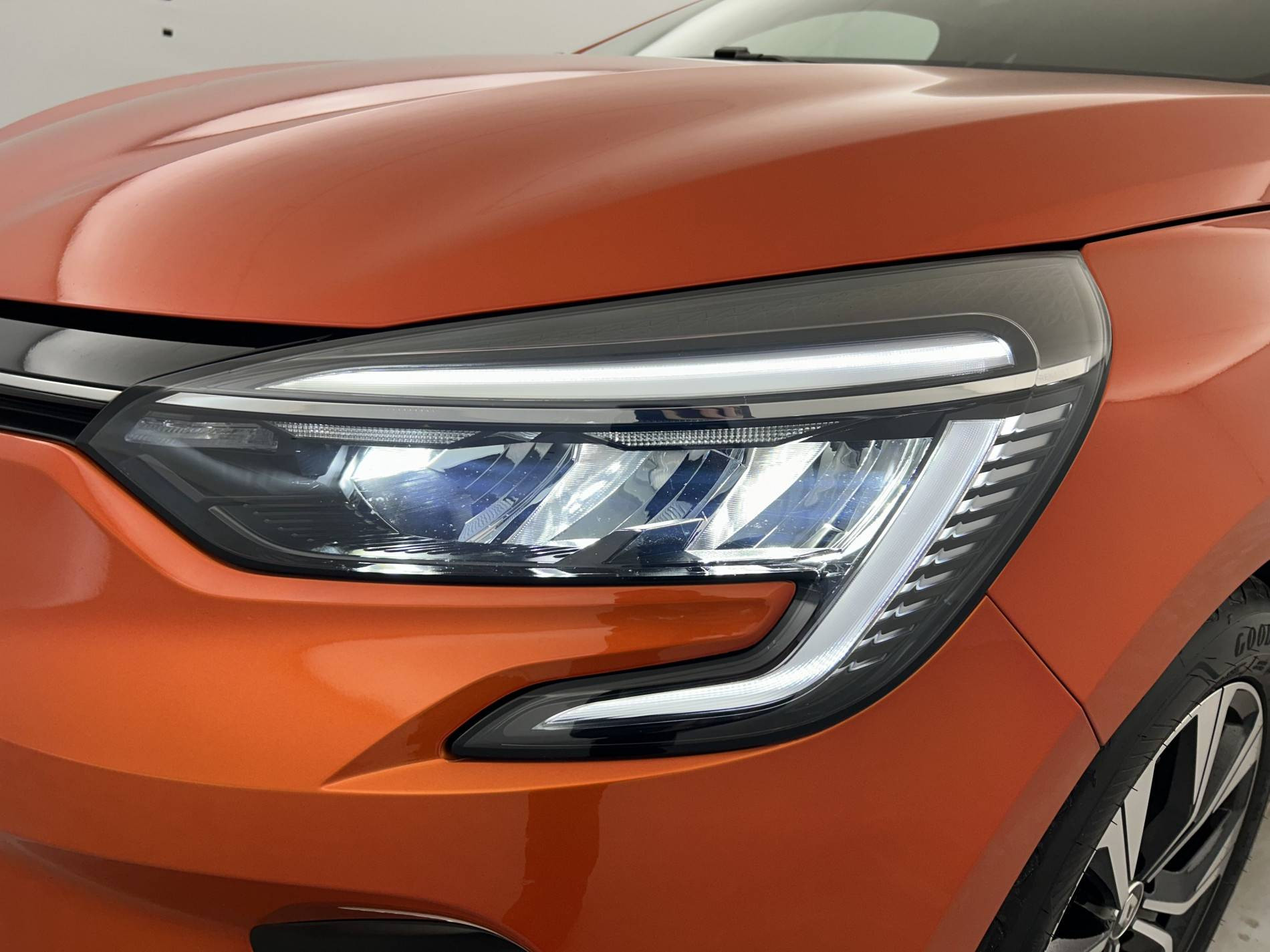 Vente en ligne Renault Clio 5 Clio TCe 100 GPL au prix de 14 990 €