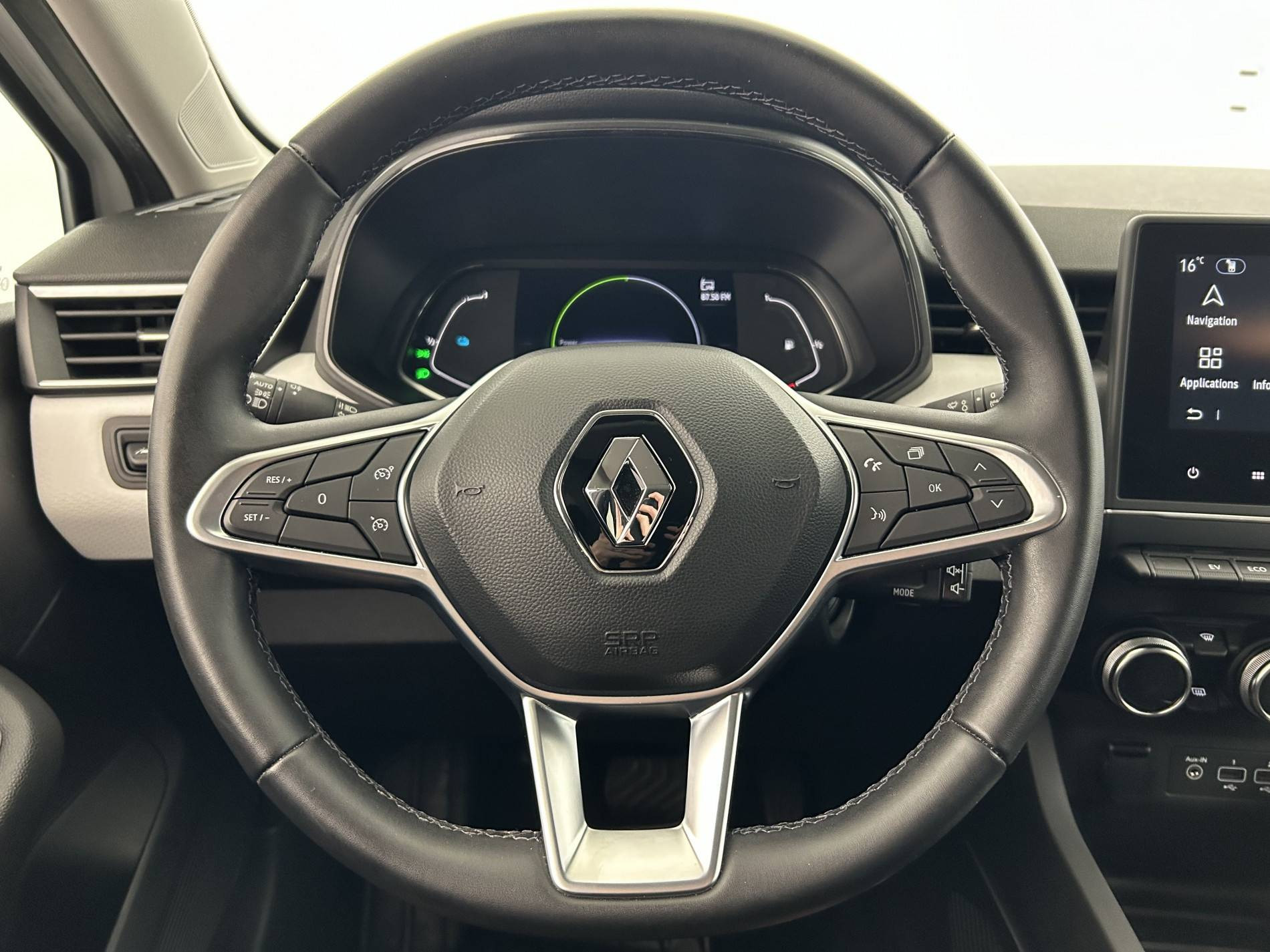 Vente en ligne Renault Clio 5 Clio E-Tech full hybrid 145 au prix de 16 390 €