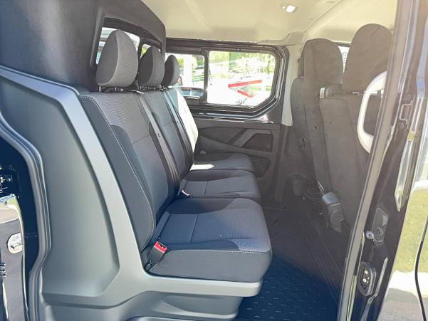 Vente en ligne Renault Trafic Cabine Approfondie TRAFIC CA L2H1 3T BLUE DCI 170 AUTO au prix de 42 390 €