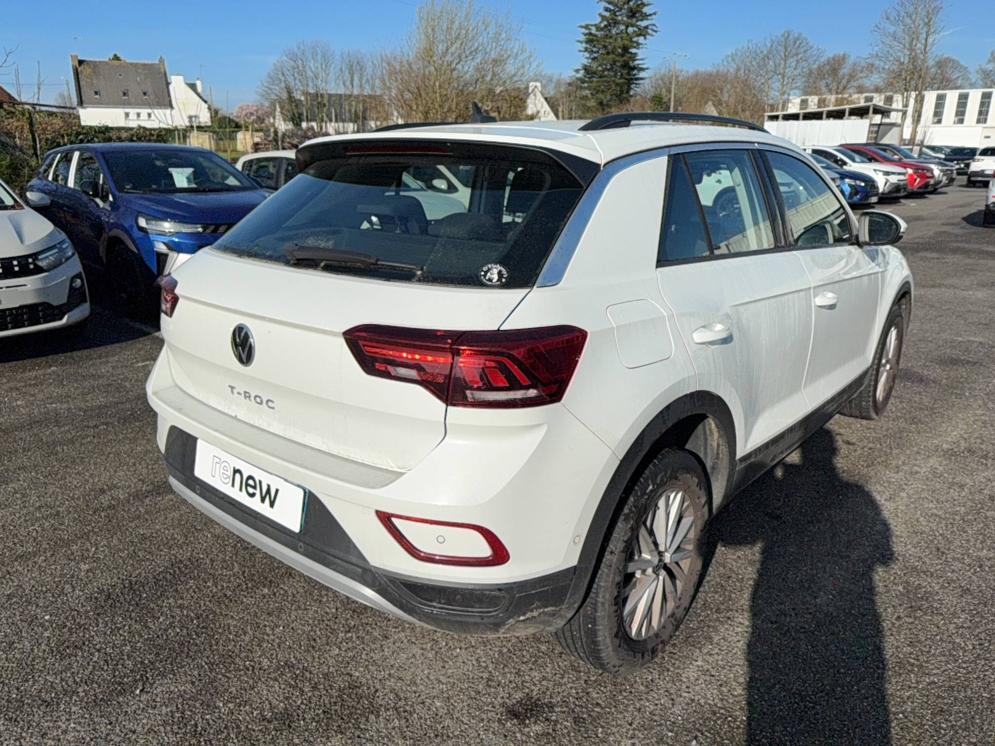Vente en ligne Volkswagen T-Roc  1.0 TSI 110 Start/Stop BVM6 au prix de 19 990 €