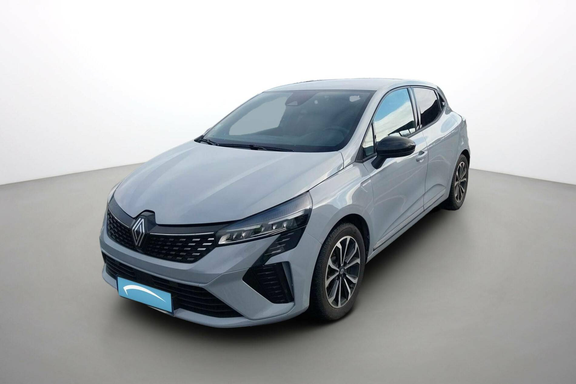 Renault Clio 5 Clio E-Tech full hybrid 145 occasion de 2023 en vente à Concarneau