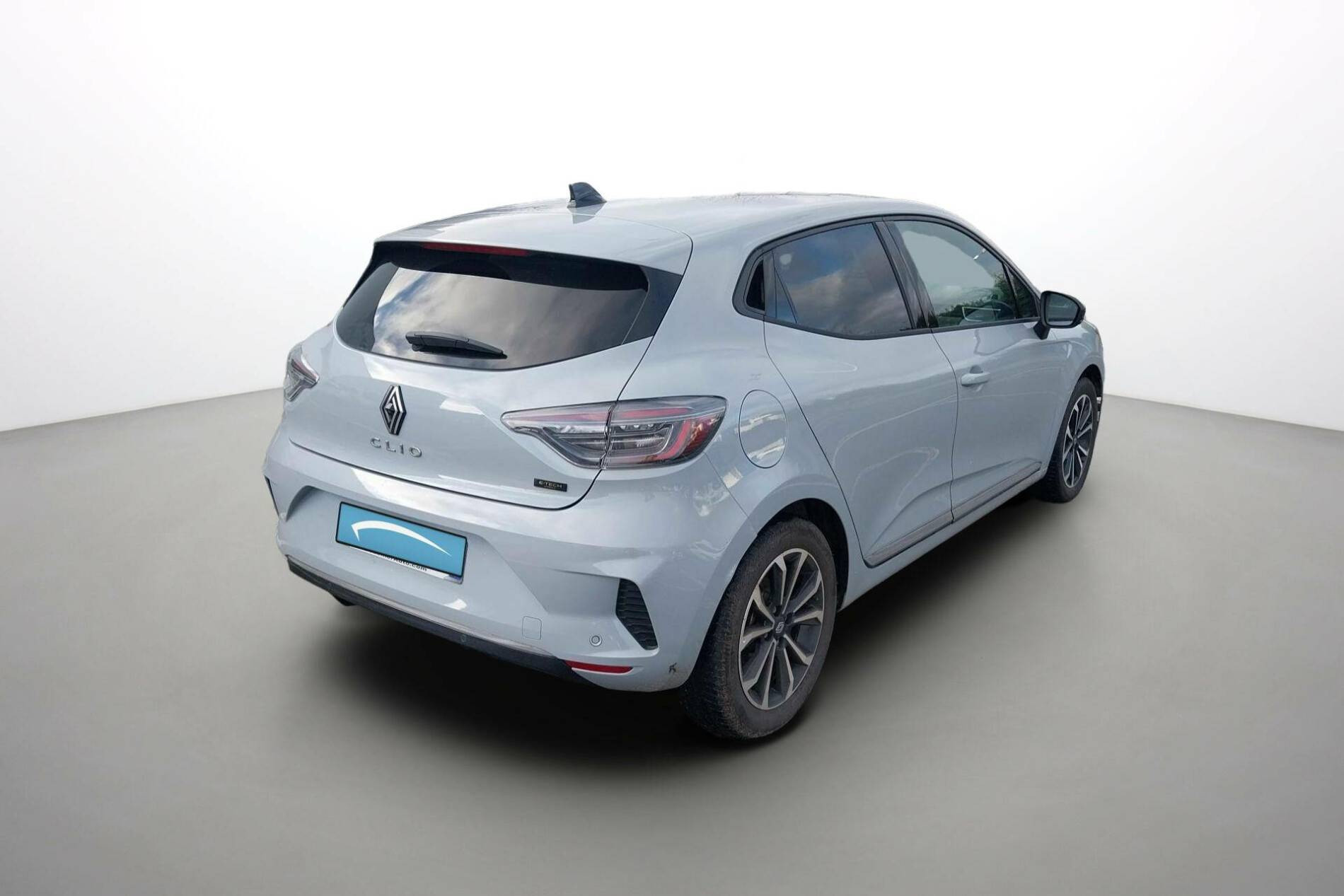 Vente en ligne Renault Clio 5 Clio E-Tech full hybrid 145 au prix de 19 990 €