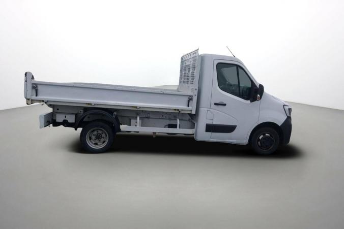 Vente en ligne Renault Master 3 Châssis Cabine RENAULT MASTER BENNE PROPULSION RJ 3T5 L2 DCI 130 au prix de 27 500 €
