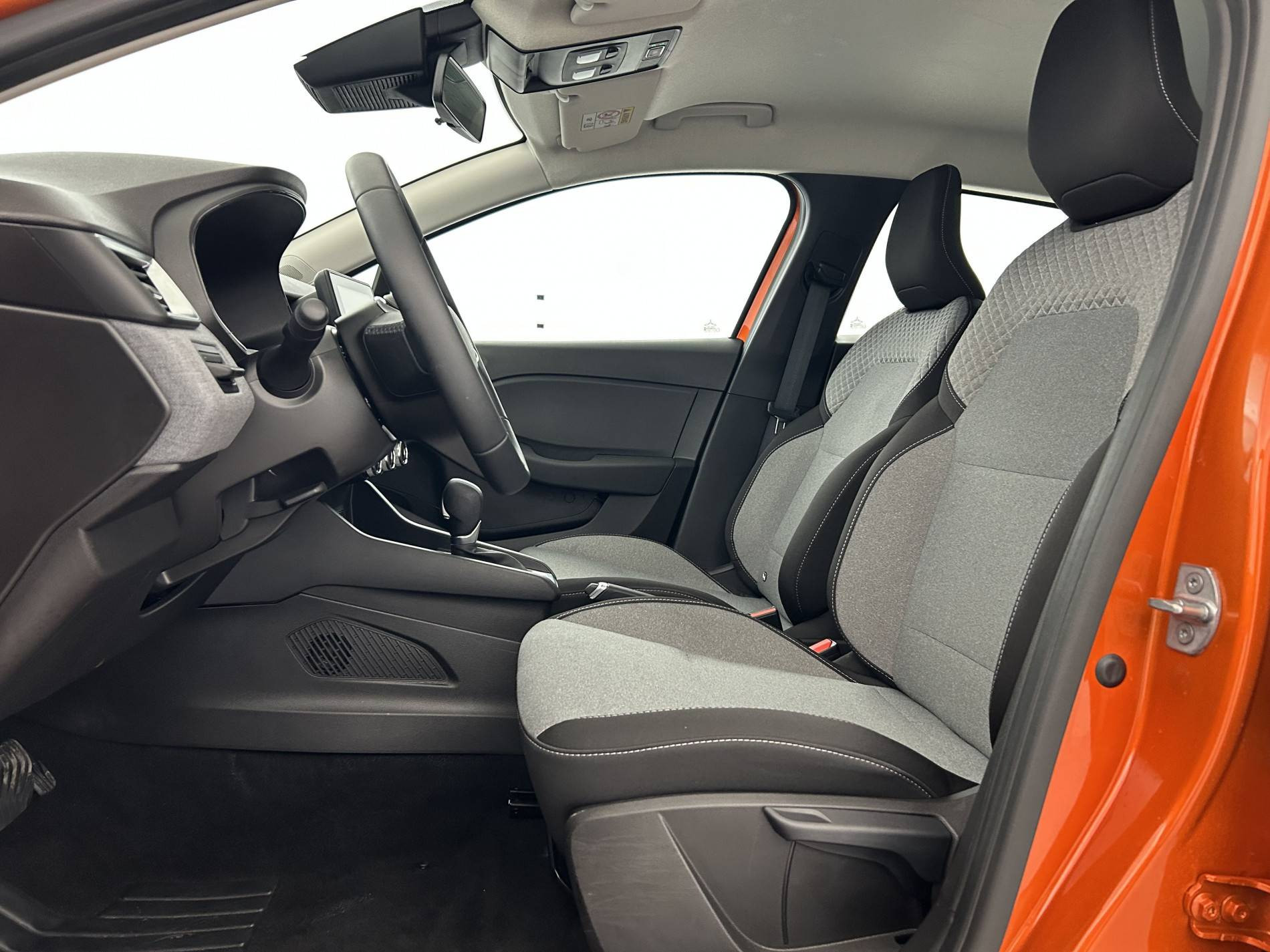 Vente en ligne Renault Clio 5 Clio E-Tech full hybrid 145 ch GSR2 au prix de 19 985 €