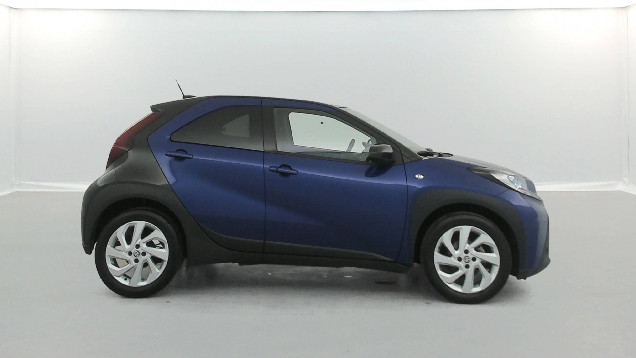 Vente en ligne Toyota Aygo X  1.0 VVT-i 72 S-CVT au prix de 15 990 €