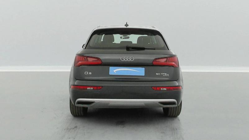 Vente en ligne Audi Q5  50 TFSI e 299 S tronic 7 Quattro Hybrid rechargeable au prix de 38 390 €