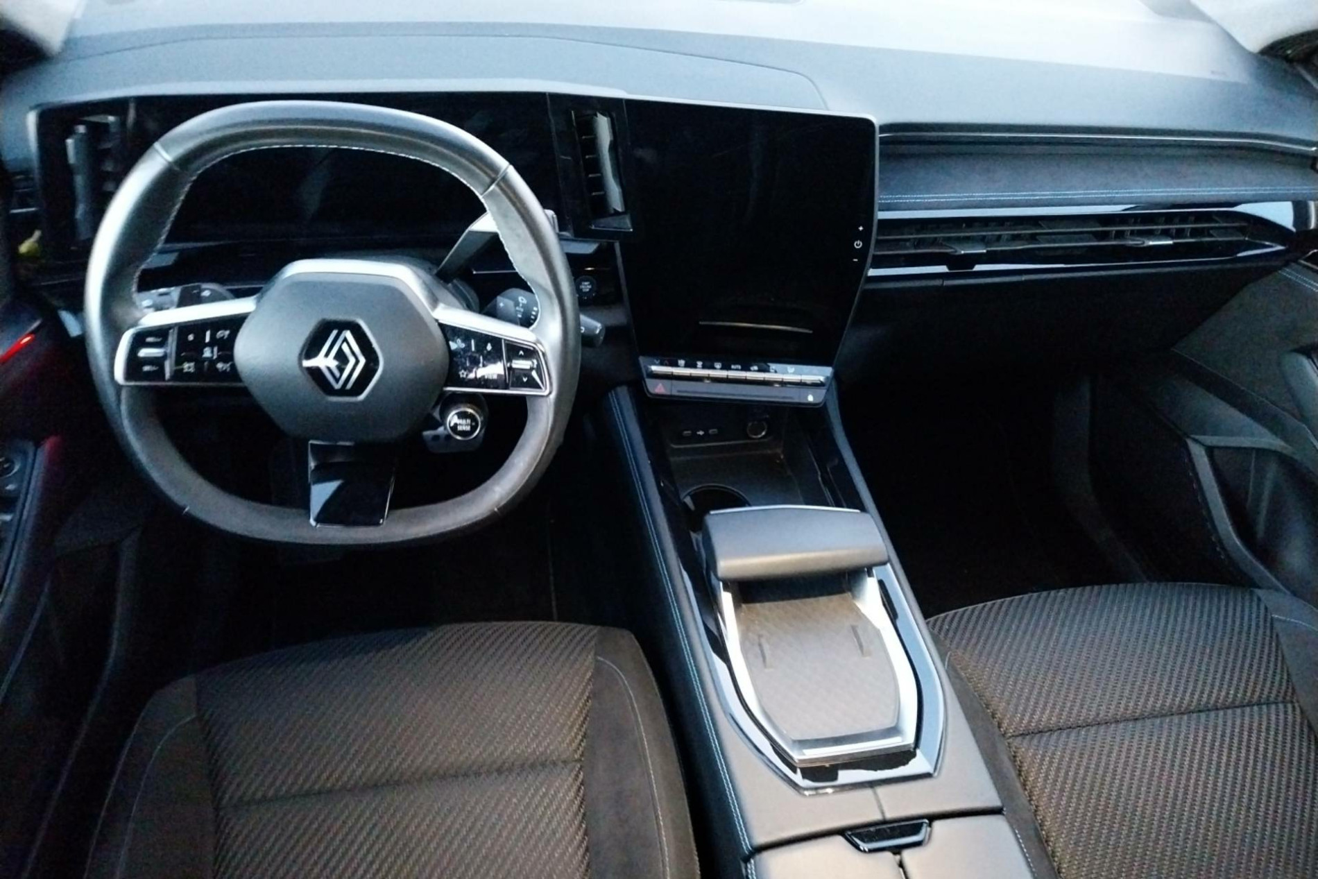 Vente en ligne Renault Austral  E-Tech hybrid 200 au prix de 31 490 €