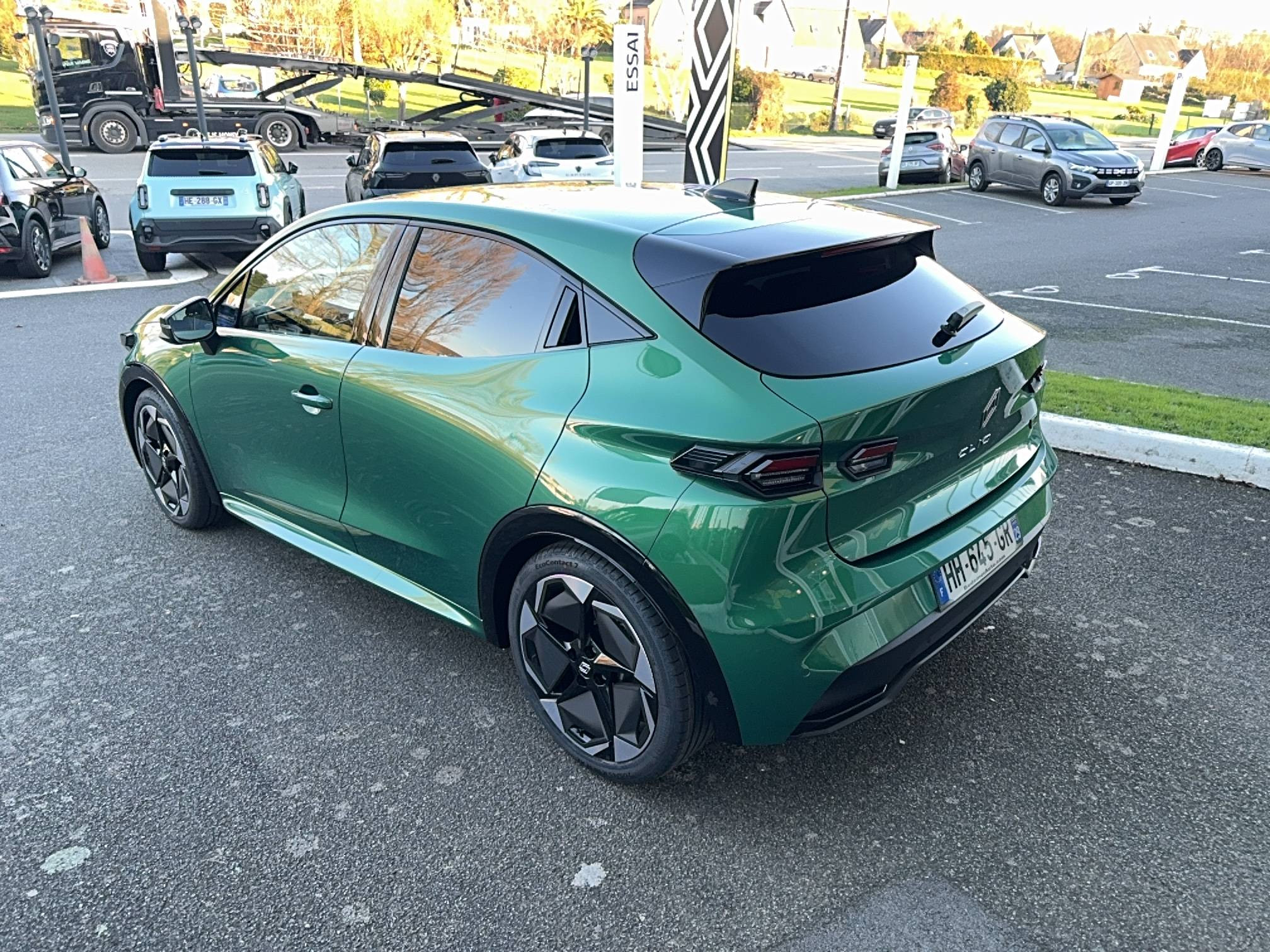 Vente en ligne Renault Clio 6 Clio E-Tech full hybrid 160 ch au prix de 28 200 €