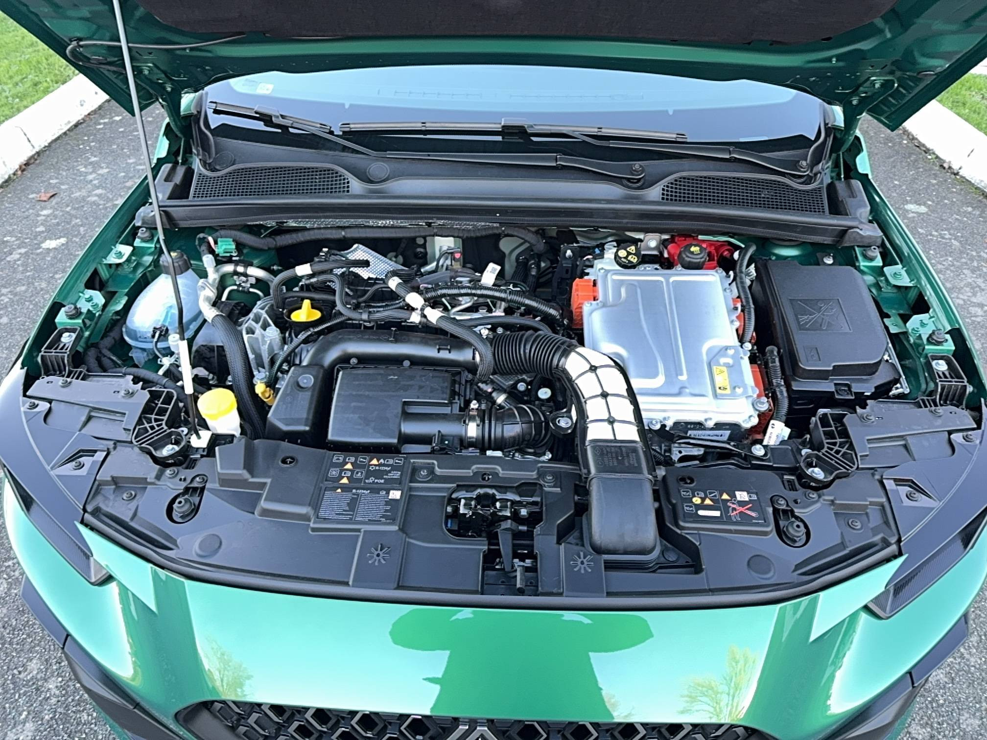 Vente en ligne Renault Clio 6 Clio E-Tech full hybrid 160 ch au prix de 28 200 €