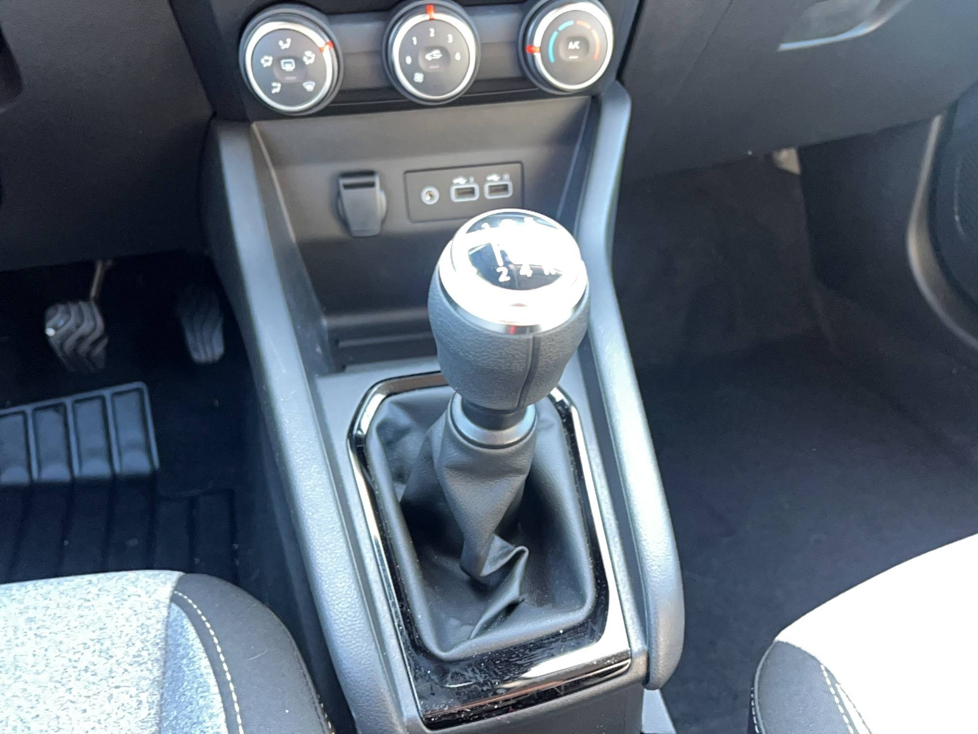 Vente en ligne Renault Clio 5 Clio SCe 65 ch au prix de 14 990 €