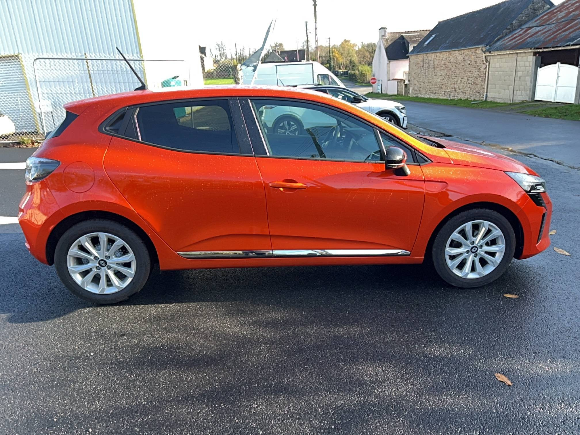 Vente en ligne Renault Clio 5 Clio SCe 65 ch au prix de 14 990 €