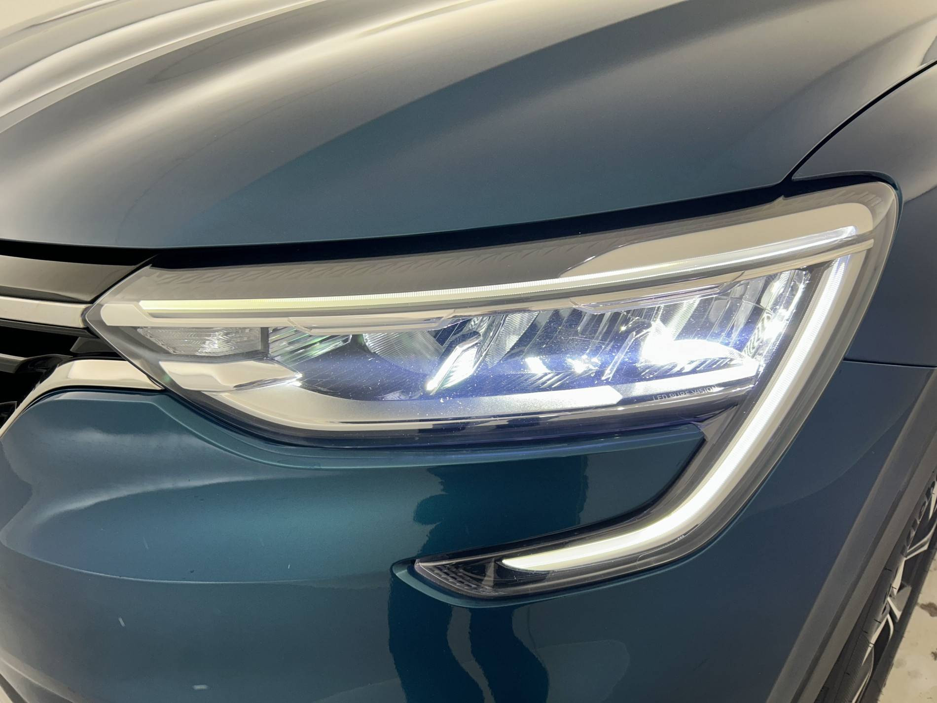 Vente en ligne Renault Arkana  mild hybrid 140 EDC FAP - 22 au prix de 19 840 €