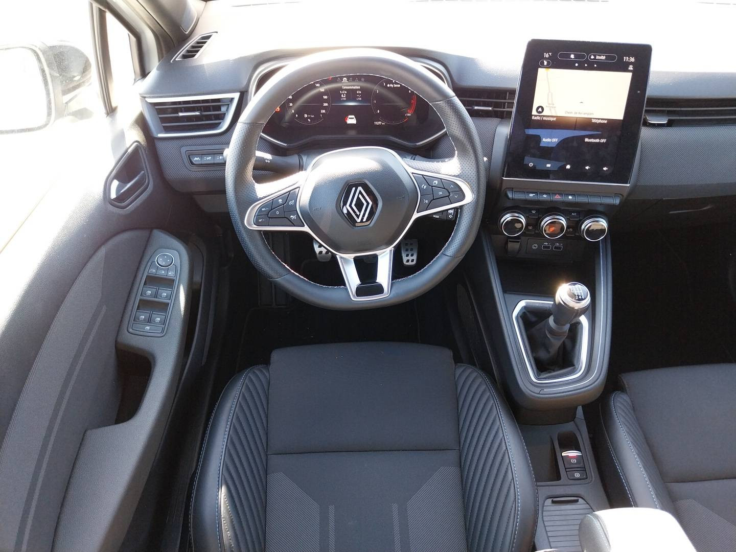 Vente en ligne Renault Clio 5 Clio TCe 90 au prix de 18 990 €