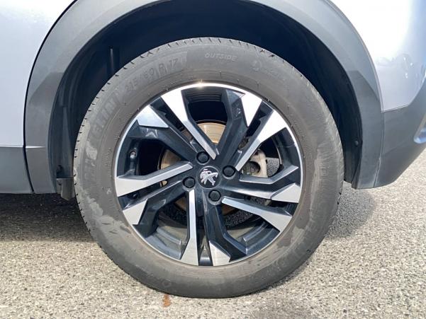 Vente en ligne Peugeot E-2008  136 ch au prix de 14 990 €