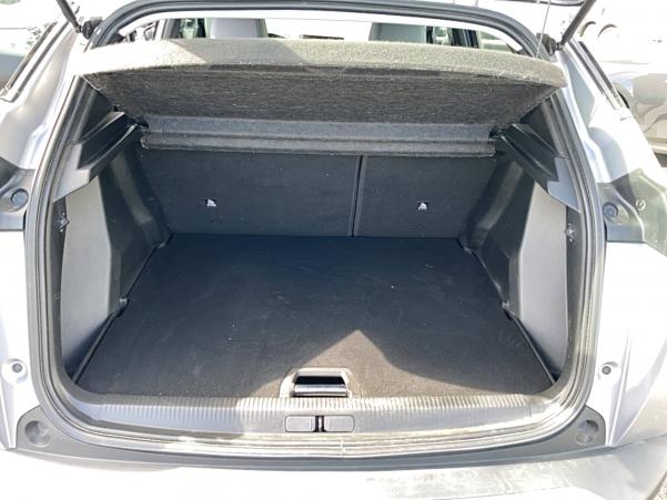 Vente en ligne Peugeot E-2008  136 ch au prix de 14 990 €