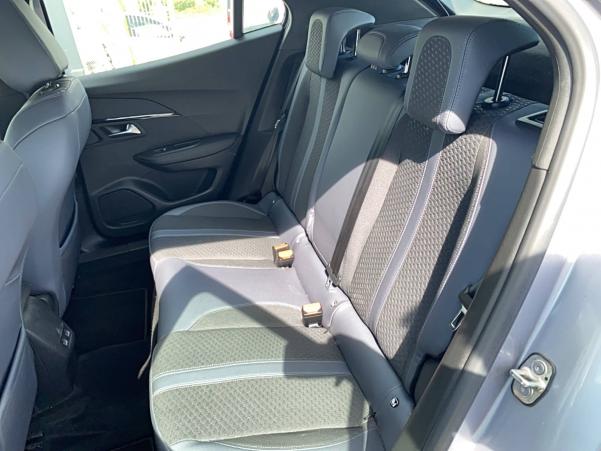 Vente en ligne Peugeot E-2008  136 ch au prix de 14 990 €