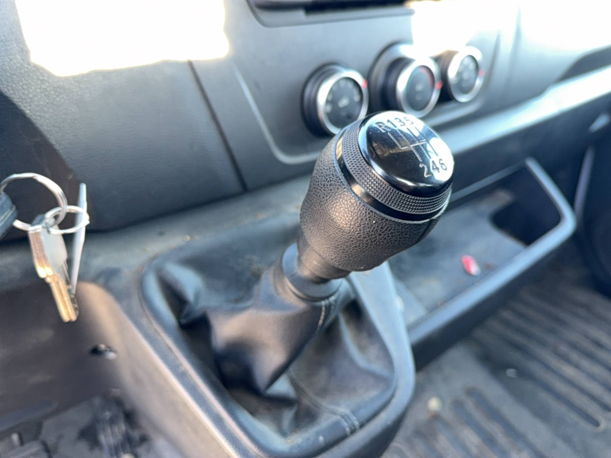 Vente en ligne Renault Master 3 Châssis Cabine MASTER CC PROP RJ3500 L3 BLUE DCI 145 EURO VI au prix de 34 990 €