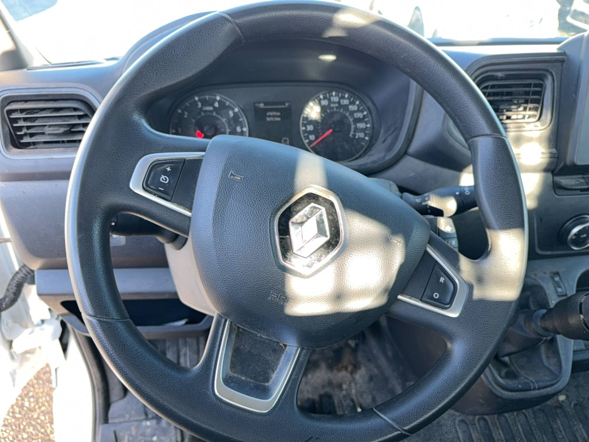 Vente en ligne Renault Master 3 Châssis Cabine MASTER CC PROP RJ3500 L3 BLUE DCI 145 EURO VI au prix de 34 990 €