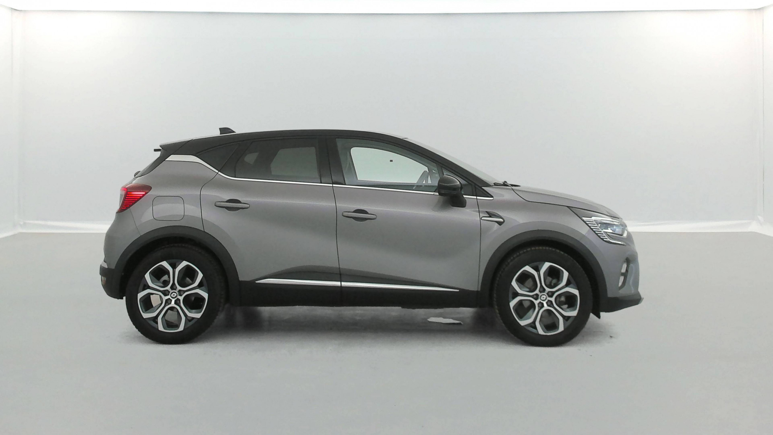 Vente en ligne Renault Captur  E-Tech full hybrid 145 au prix de 20 840 €