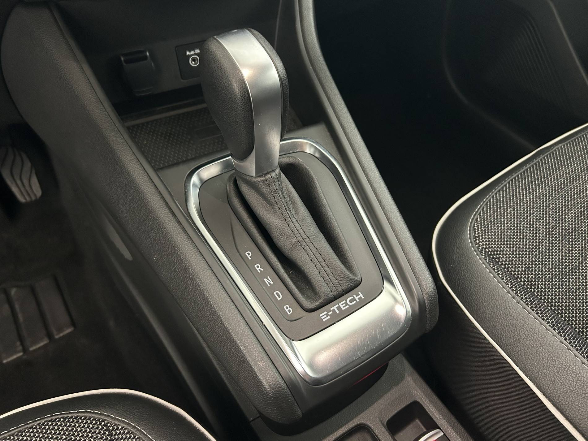 Vente en ligne Renault Captur  E-Tech full hybrid 145 au prix de 20 840 €