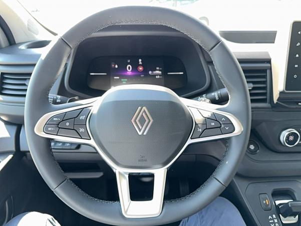 Vente en ligne Renault Trafic Cabine Approfondie TRAFIC CA L2H1 3T BLUE DCI 170 AUTO au prix de 42 390 €