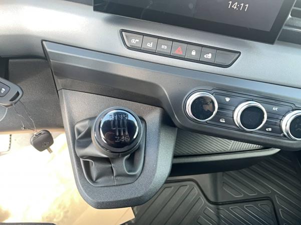 Vente en ligne Renault Master MASTER FGN TRAC 3T5 L2H2 BLUE DCI 150 au prix de 37 500 €