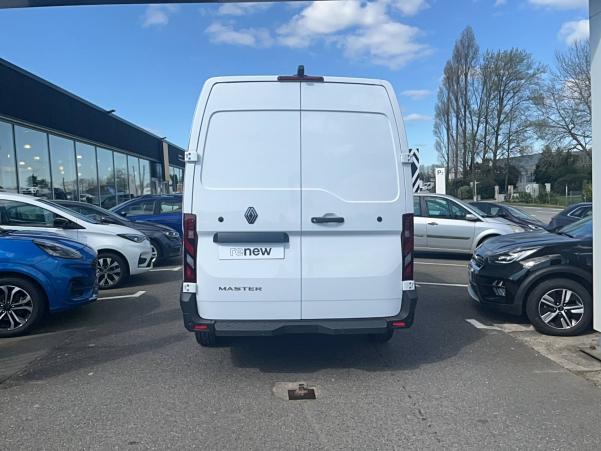 Vente en ligne Renault Master MASTER FGN TRAC 3T5 L2H2 BLUE DCI 150 au prix de 37 500 €