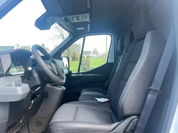 Vente en ligne Renault Master MASTER FGN TRAC 3T5 L2H2 BLUE DCI 150 au prix de 37 500 €