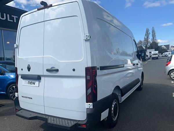 Vente en ligne Renault Master MASTER FGN TRAC 3T5 L2H2 BLUE DCI 150 au prix de 37 500 €