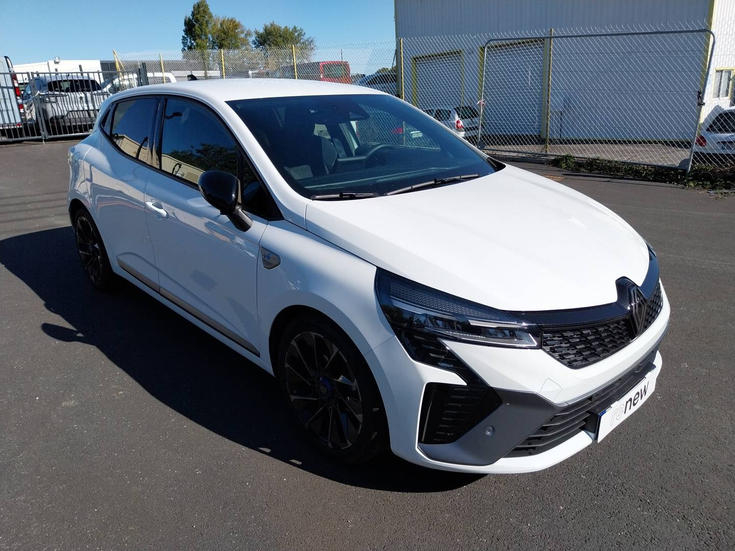 Vente en ligne Renault Clio 5 Clio TCe 90 au prix de 18 990 €