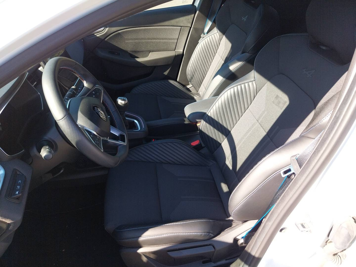 Vente en ligne Renault Clio 5 Clio TCe 90 au prix de 18 990 €