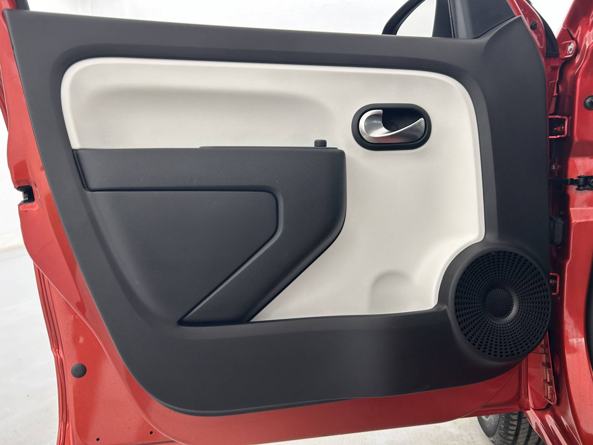 Vente en ligne Renault Twingo Electrique Twingo III E-Tech au prix de 13 490 €