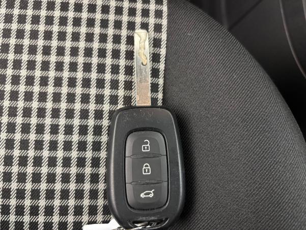 Vente en ligne Renault Twingo 3  SCe 65 au prix de 10 890 €