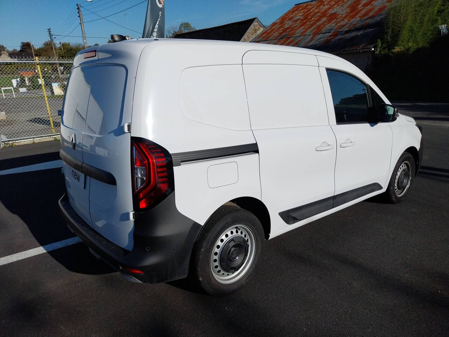 Vente en ligne Renault Kangoo Van  BLUE DCI 115 EDC au prix de 18 990 €