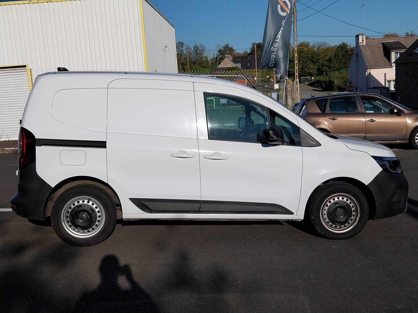 Vente en ligne Renault Kangoo Van  BLUE DCI 115 EDC au prix de 18 990 €
